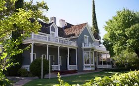 The Mulberry Inn -An Historic Bed And Breakfast